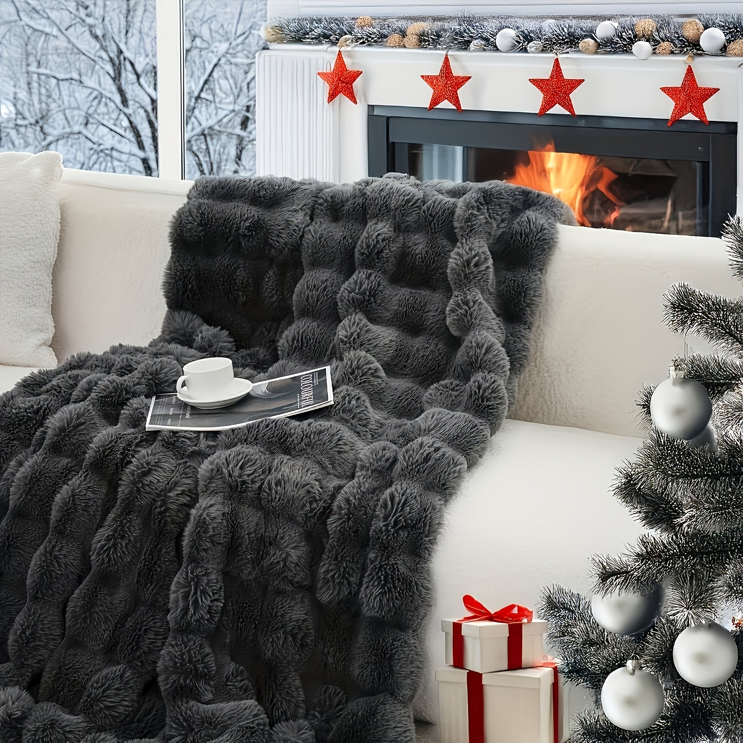 Faux Rabbit Fur Blanket in Black