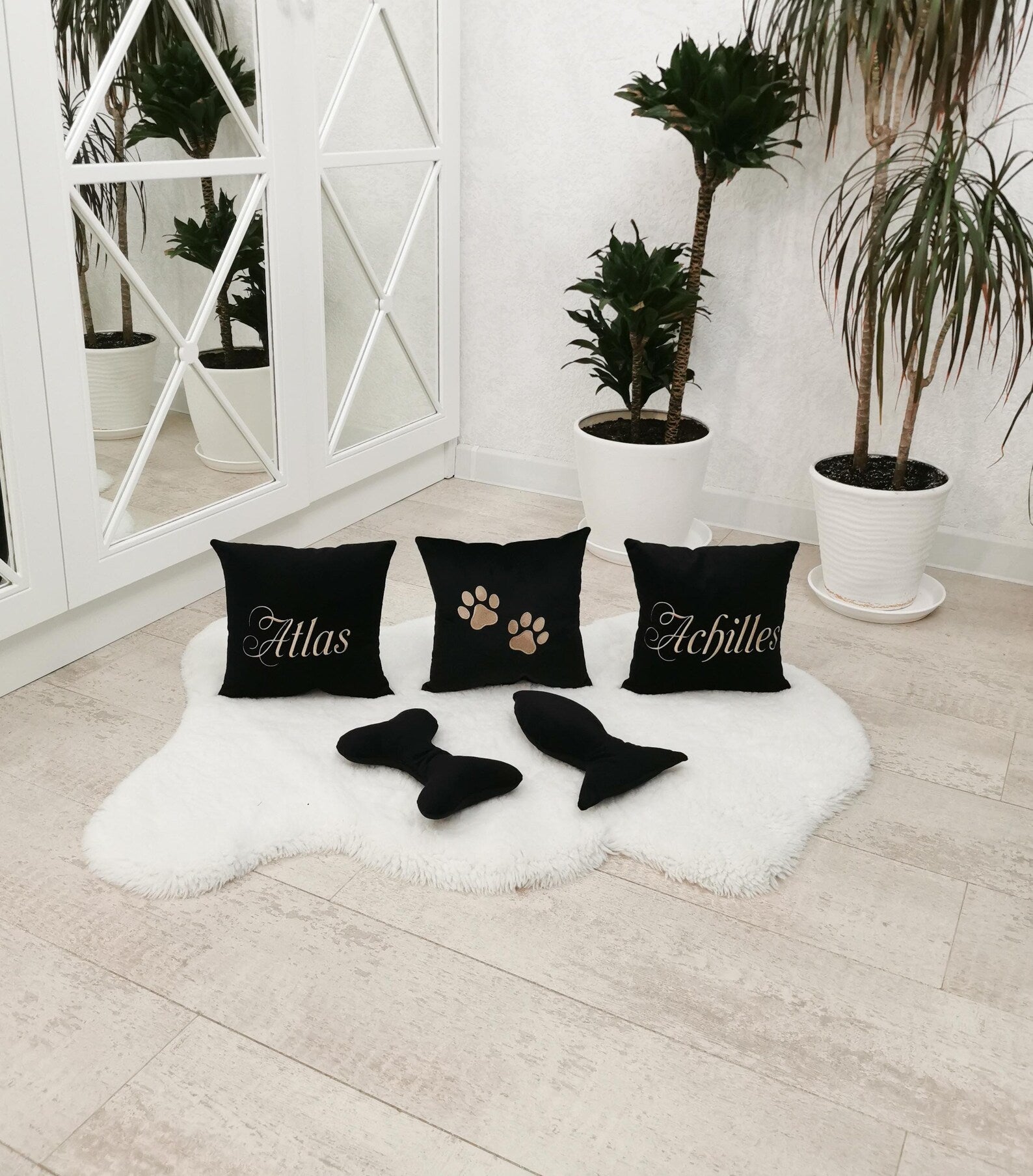 Velvet Dog Bed in Black