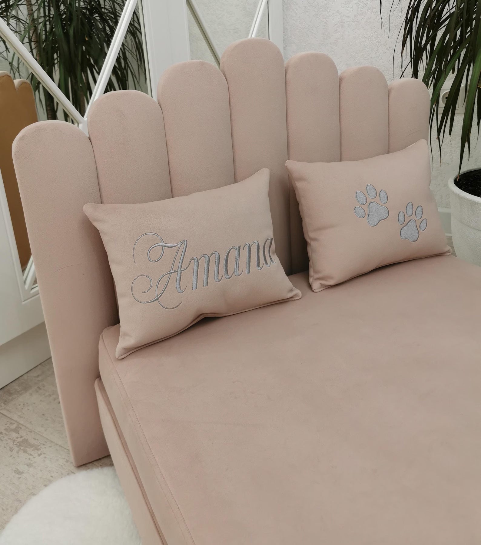 Elevated Velvet Dog Bed in Dusty Pink